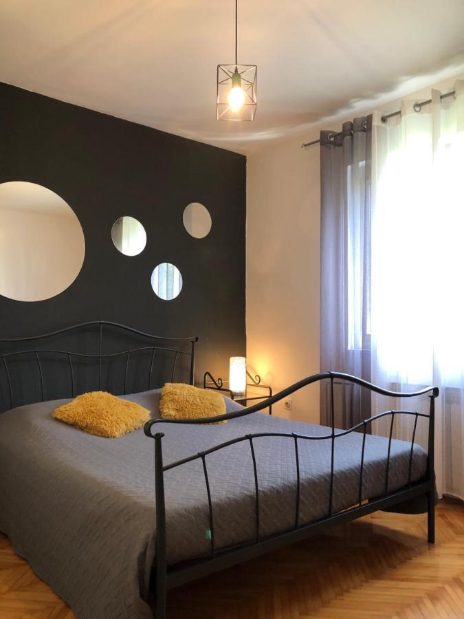 Apartments Salona Trogir Eksteriør bilde