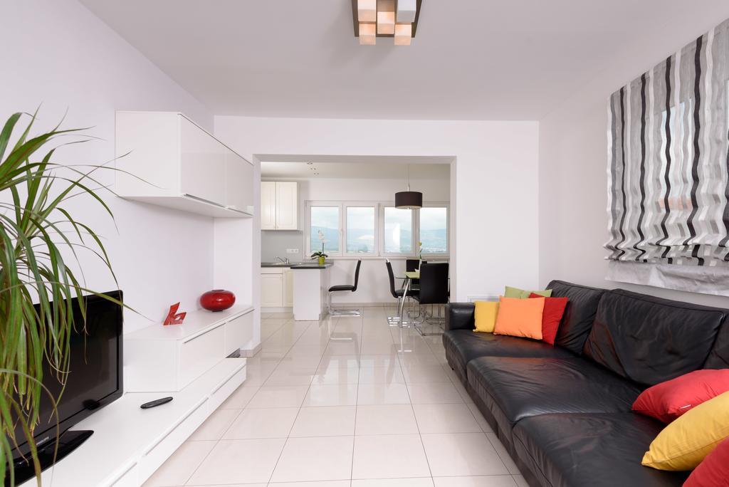 Apartments Salona Trogir Eksteriør bilde