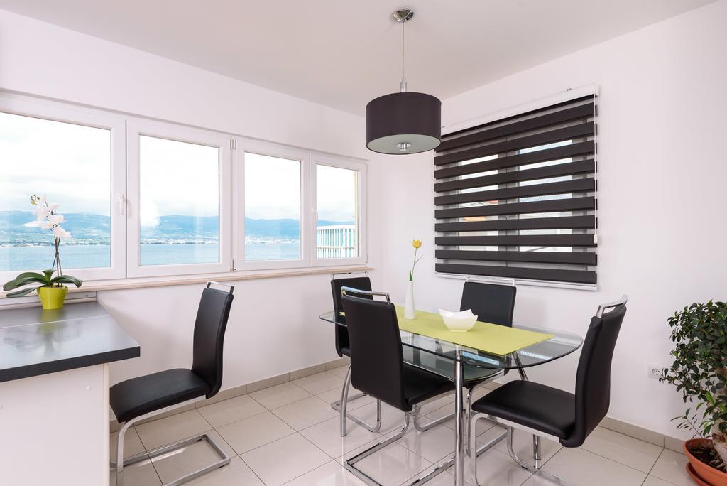 Apartments Salona Trogir Eksteriør bilde