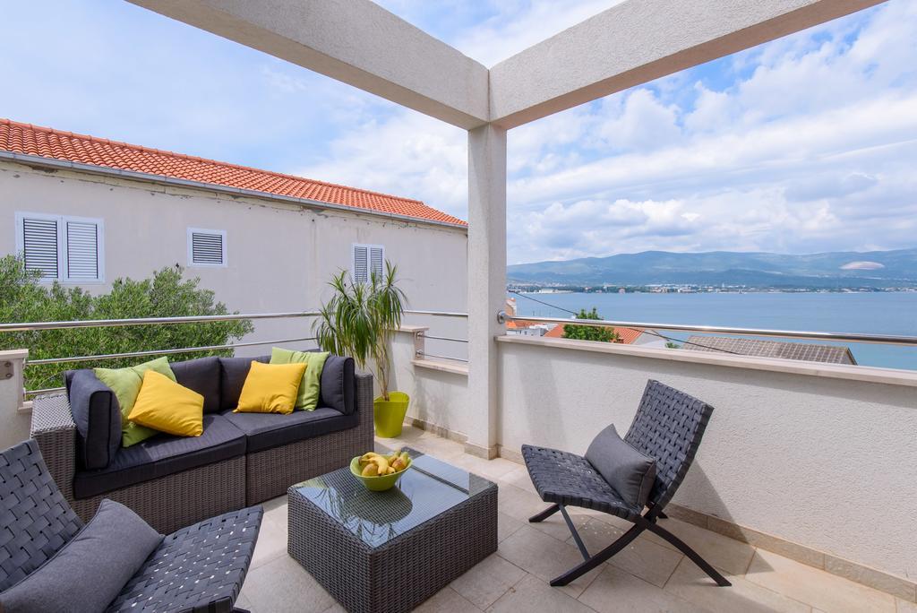 Apartments Salona Trogir Eksteriør bilde
